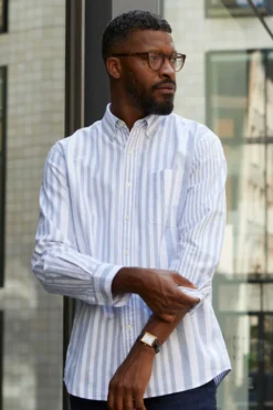 Savile Row Co Legeres Oxford-Hemd Mit Mehrfarbigen Streifen, Blau -Nike || Ted Baker Shop 101295s3 scaled