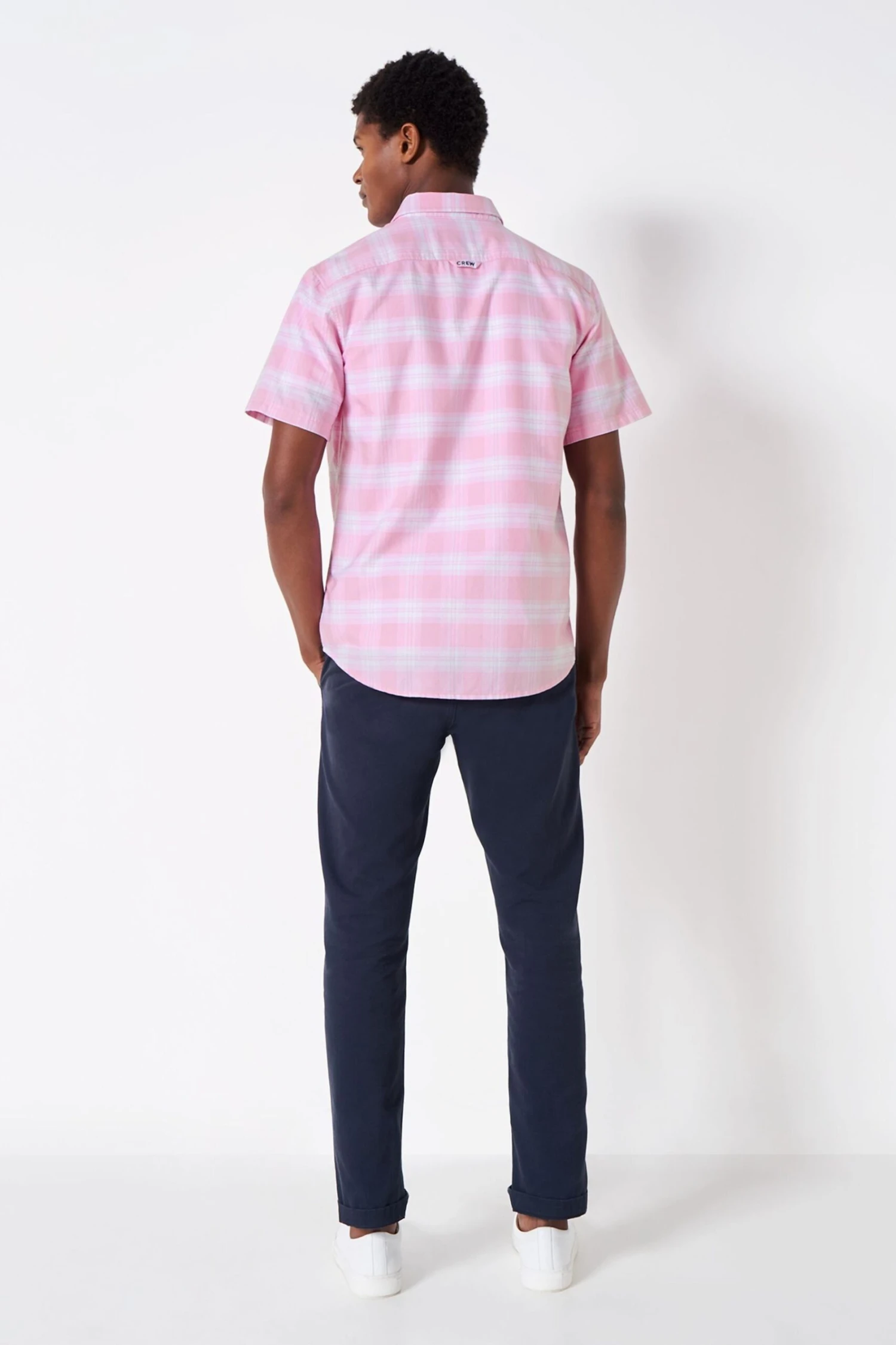 Crew Clothing Company Klassisches, Kariertes Hemd Aus Baumwolle, Pink 2 Crew Clothing Company Klassisches, Kariertes Hemd Aus Baumwolle, Pink – Bild 2