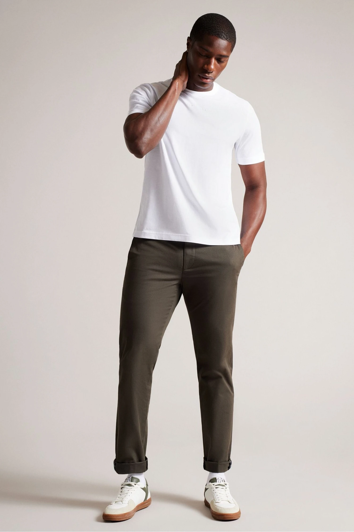 Ted Baker Wilkin Short Sleeved Branded White T-Shirt 3 Ted Baker Wilkin Short Sleeved Branded White T-Shirt – Bild 3