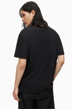 Titelseite -Nike || Ted Baker Shop 313599s2 scaled