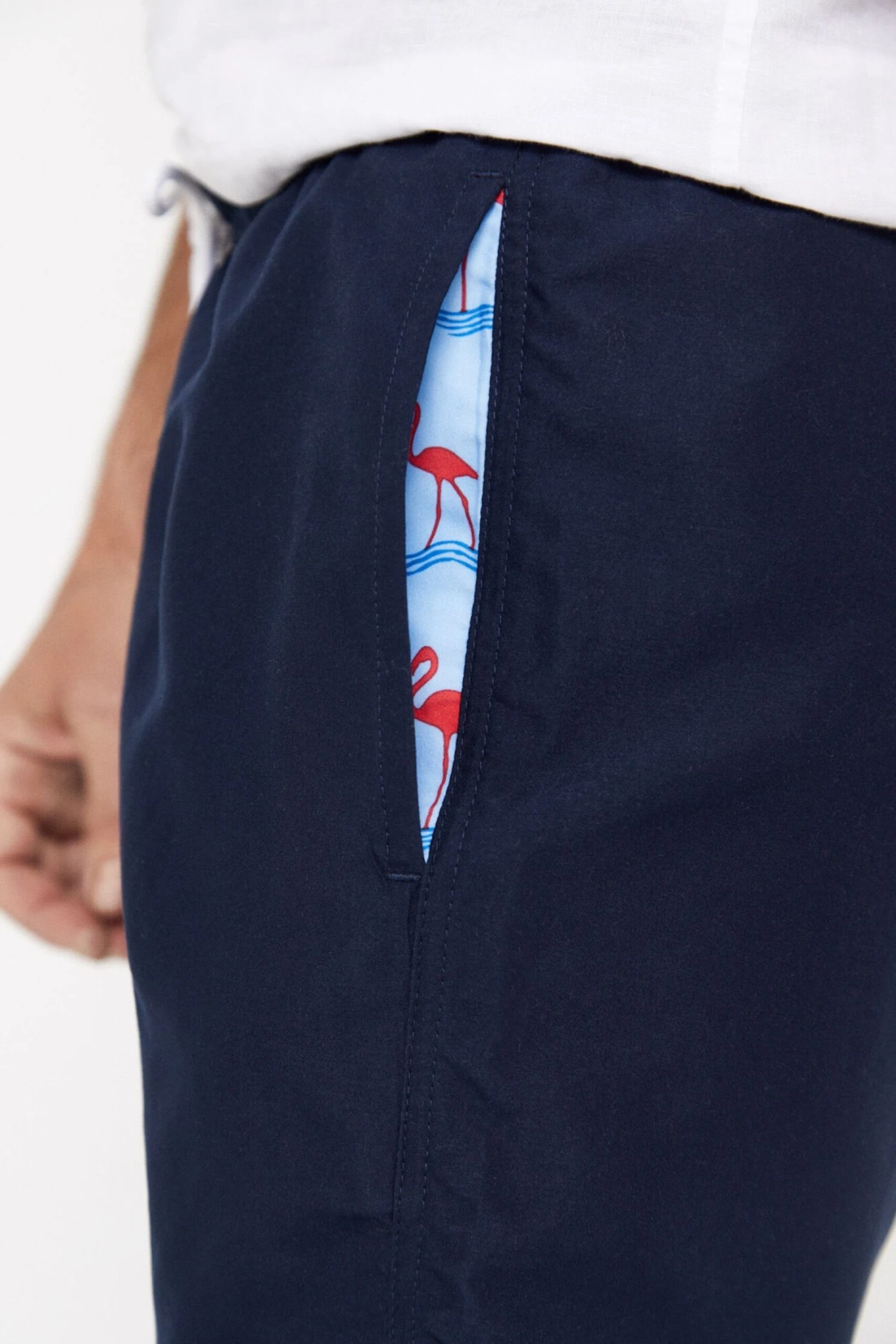 Cortefiel Essential Unifarbene Badehose, Blau 4 Cortefiel Essential Unifarbene Badehose, Blau – Bild 4