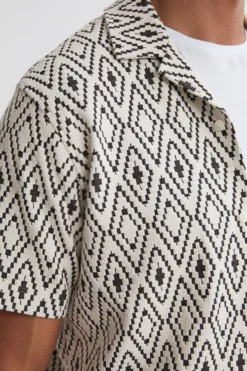 Reiss Cedar Jacquardhemd Mit Reverskragen -Nike || Ted Baker Shop 423870s4 scaled