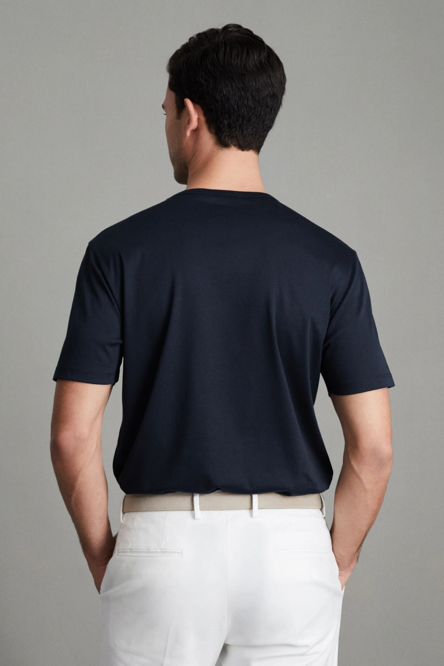 Reiss Day T-Shirt Aus Mercerisierter Baumwolle Mit Rundhalsausschnitt 4 Reiss Day T-Shirt Aus Mercerisierter Baumwolle Mit Rundhalsausschnitt – Bild 4