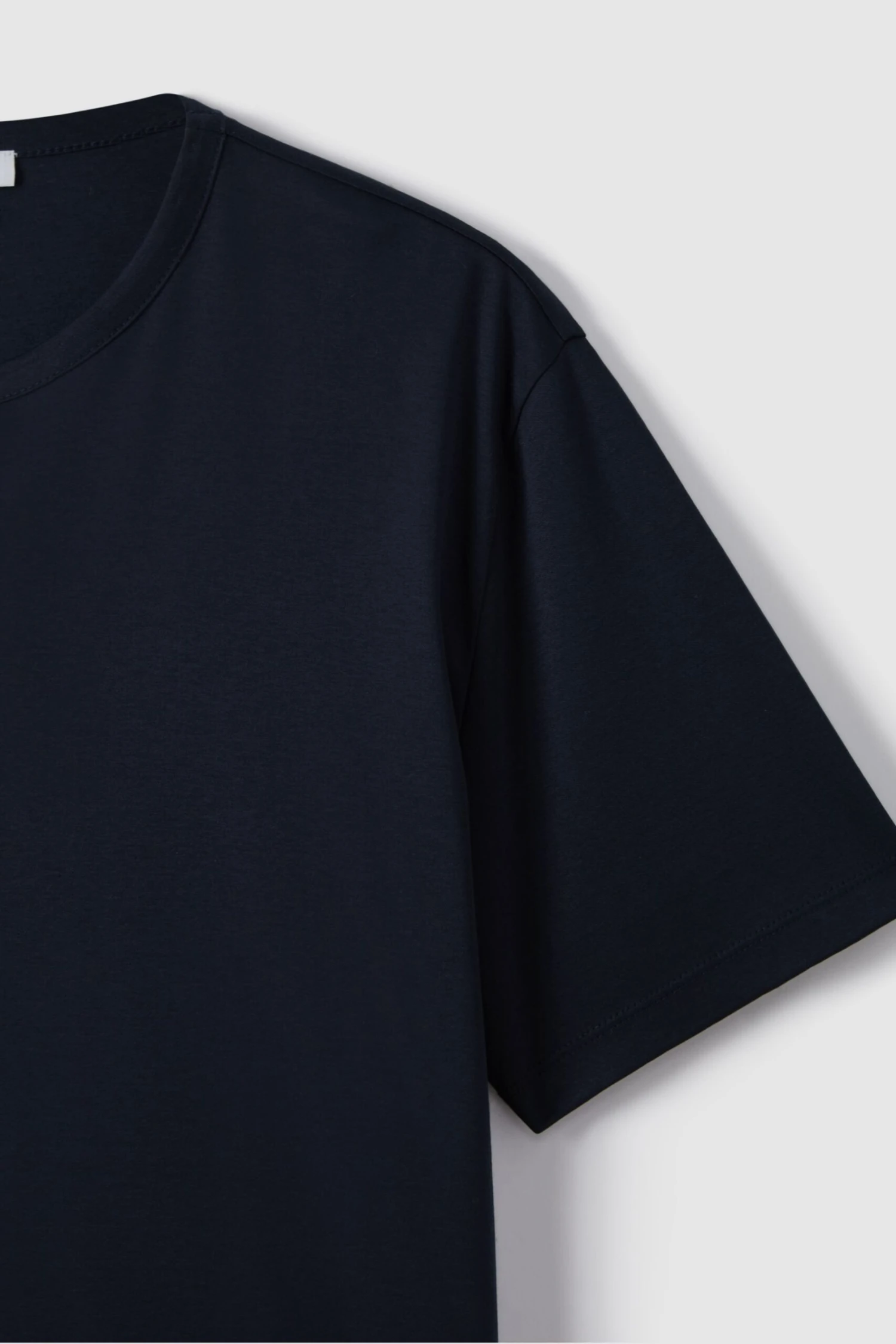 Reiss Day T-Shirt Aus Mercerisierter Baumwolle Mit Rundhalsausschnitt 5 Reiss Day T-Shirt Aus Mercerisierter Baumwolle Mit Rundhalsausschnitt – Bild 5