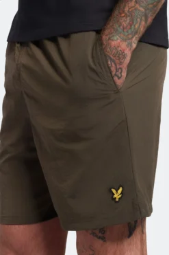 Lyle & Scott Badehose, Grün/Uni -Nike || Ted Baker Shop 676633s4 scaled