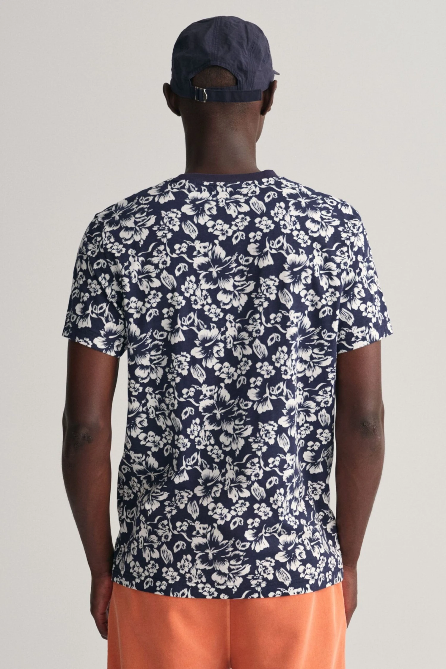 GANT Floral Print T-Shirt 2 GANT Floral Print T-Shirt – Bild 2