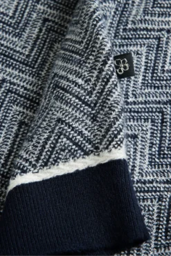 Ted Baker Nudla Gestricktes T-Shirt Mit Zickzacknähten, Marineblau -Nike || Ted Baker Shop 844915s4 scaled