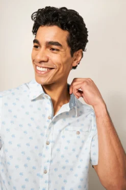 White Stuff Hemd Mit Palmenprint, Weiss -Nike || Ted Baker Shop 849805s4 scaled