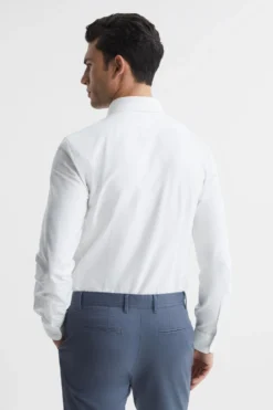 Reiss Greenwich Geknöpftes Oxford-Hemd In Weicher Waschung -Nike || Ted Baker Shop A31 004s5 scaled