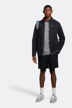 Lyle & Scott Utility-Shorts, Marineblau -Nike || Ted Baker Shop C58182s4 scaled