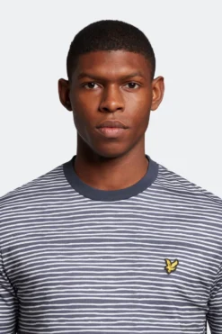 Lyle & Scott T-Shirt Mit Bretonstreifen 8 Lyle & Scott T-Shirt Mit Bretonstreifen -Nike || Ted Baker Shop C73852s4 scaled