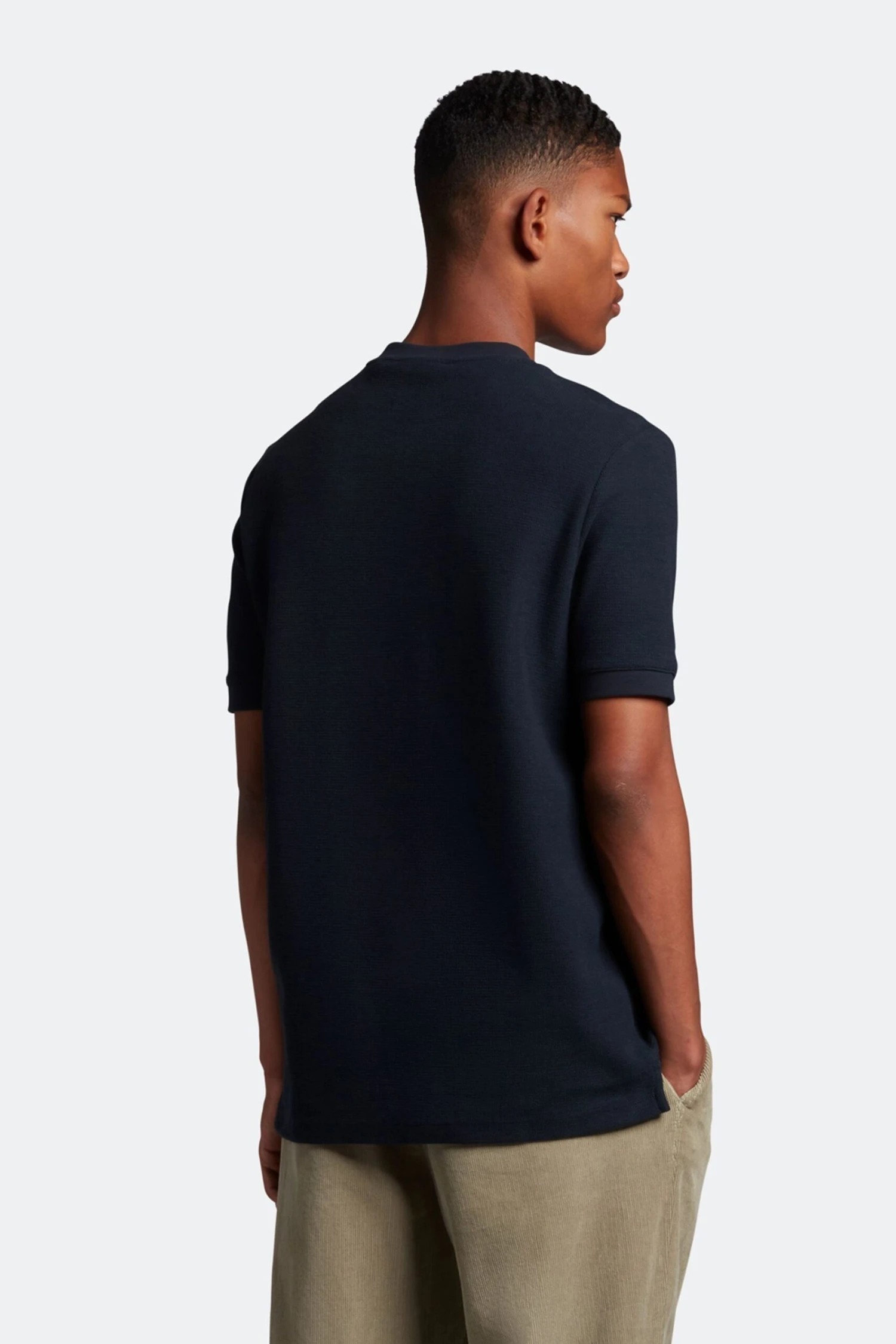 Lyle & Scott Fein Strukturiertes T-Shirt, Blau 2 Lyle & Scott Fein Strukturiertes T-Shirt, Blau – Bild 2