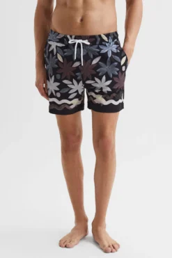 Reiss Arizona Badeshorts Mit Kordelzug Und Blumenprint -Nike || Ted Baker Shop D54 777s3 scaled