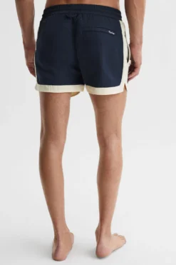 Reiss Surf Badehose Mit Kordelzug Und Kontrastbesatz -Nike || Ted Baker Shop D55 743s5 scaled