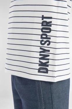 Dkny Sport Adrift Gestreiftes T-Shirt, Weiß -Nike || Ted Baker Shop D68295s4 scaled