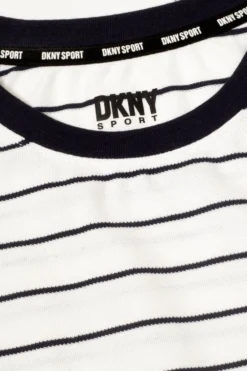 Dkny Sport Adrift Gestreiftes T-Shirt, Weiß -Nike || Ted Baker Shop D68295s9 scaled