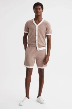 Reiss Fielder Elastische Chenille-Shorts In Relaxed Fit -Nike || Ted Baker Shop D86 378s3 scaled