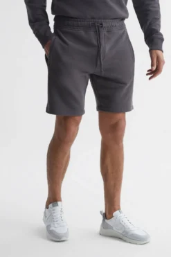 Reiss Henry Stückgefärbte Jersey-Shorts