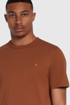 Farah Danny Brown T-Shirt -Nike || Ted Baker Shop D89286s4 scaled