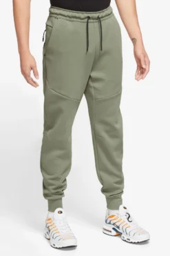 Nike Tech Fleece-Jogginghose Mit Grafik