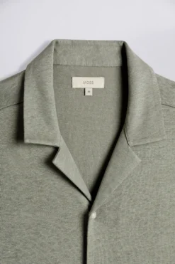Moss Strickhemd Mit Kubanischem Kragen, Salbeigrün -Nike || Ted Baker Shop N02484s5 scaled