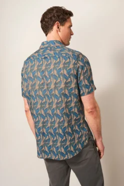 White Stuff Waving Kurzärmeliges Hemd Mit Papagei-Print, Pink -Nike || Ted Baker Shop T51797s3 scaled