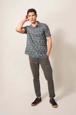 White Stuff Waving Kurzärmeliges Hemd Mit Papagei-Print, Pink -Nike || Ted Baker Shop T51797s4 scaled