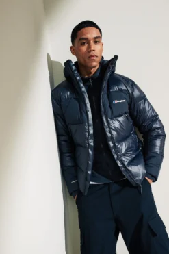 Berghaus Arkos Reflektierende Daunenjacke, Schwarz