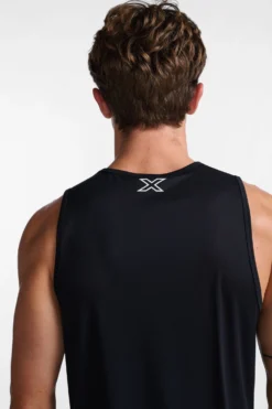 2XU Aero Black Tank -Nike || Ted Baker Shop U12905s3 scaled