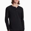 All Saints Figure Langärmeliges Henley-Shirt, Schwarz